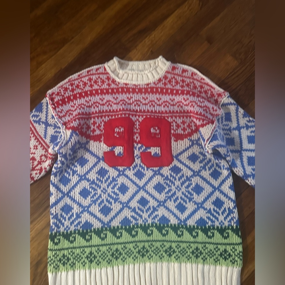 ASOS DESIGN oversized patchwork fairisle festive sweater in blue and red SMALL - Picture 6 of 9